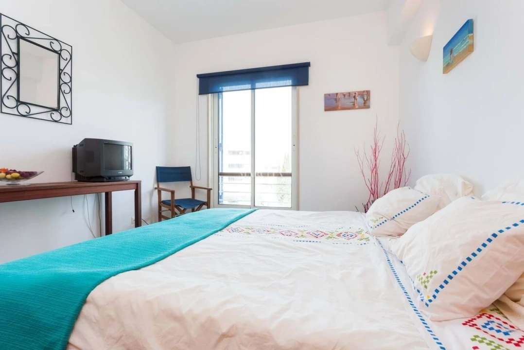 Apartamento T2 para Arrendamento em Lagos (São Sebastião e Santa Maria) Foto 8