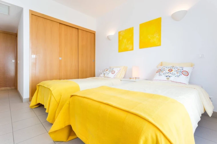 Apartamento T2 para Arrendamento em Lagos (São Sebastião e Santa Maria) Foto 10