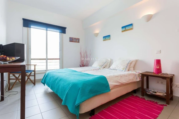 Apartamento T2 para Arrendamento em Lagos (São Sebastião e Santa Maria) Foto 7