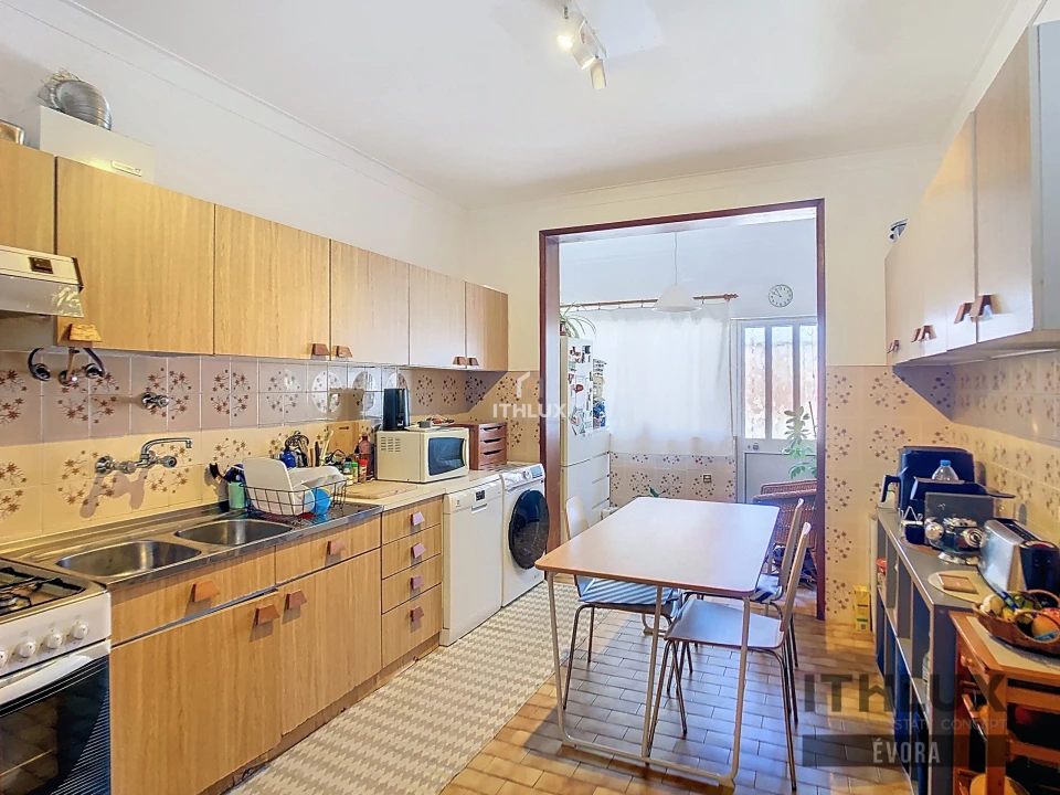 Moradia T3 para Venda em Bacelo e Senhora da Saúde Foto 5