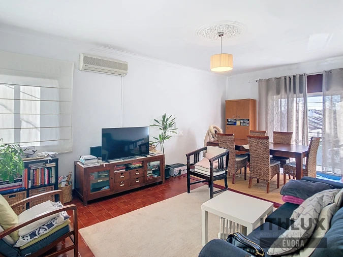 Moradia T3 para Venda em Bacelo e Senhora da Saúde Foto 2