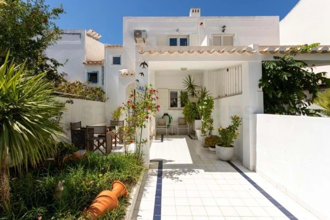 Moradia T2 para Venda em Albufeira e Olhos de Água Foto 29