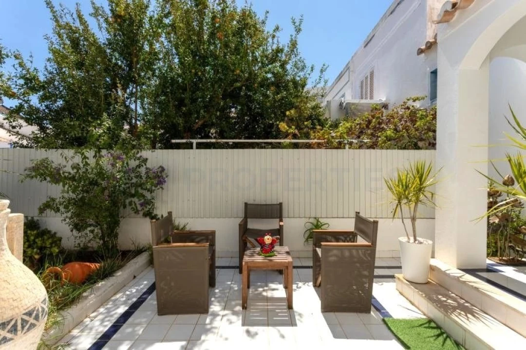 Moradia T2 para Venda em Albufeira e Olhos de Água Foto 27