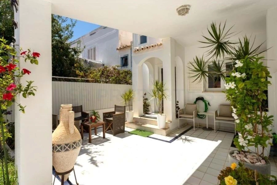 Moradia T2 para Venda em Albufeira e Olhos de Água Foto 26