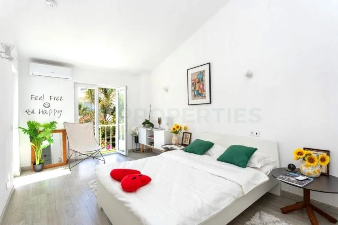 Moradia T2 para Venda em Albufeira e Olhos de Água Foto 3