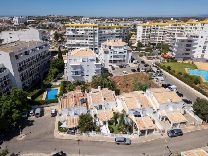 Moradia T2 para Venda em Albufeira e Olhos de Água Foto 33