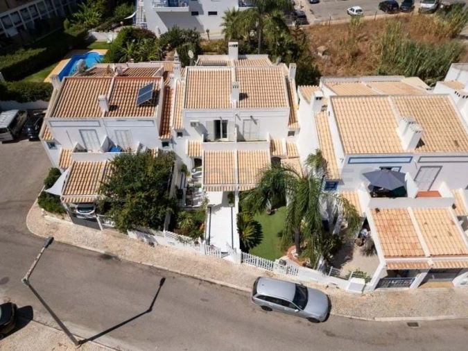 Moradia T2 para Venda em Albufeira e Olhos de Água Foto 31