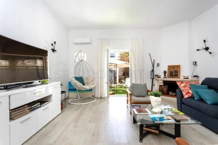 Moradia T2 para Venda em Albufeira e Olhos de Água Foto 8