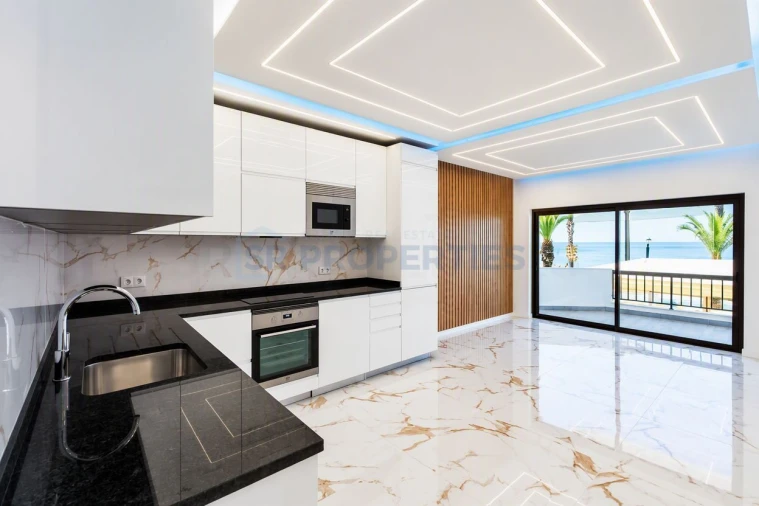 Apartamento T3 para Venda em Quarteira Foto 2