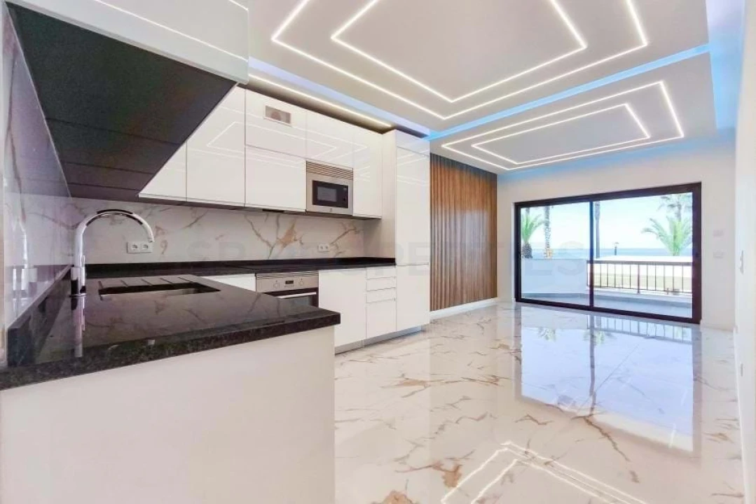 Apartamento T3 para Venda em Quarteira Foto 7