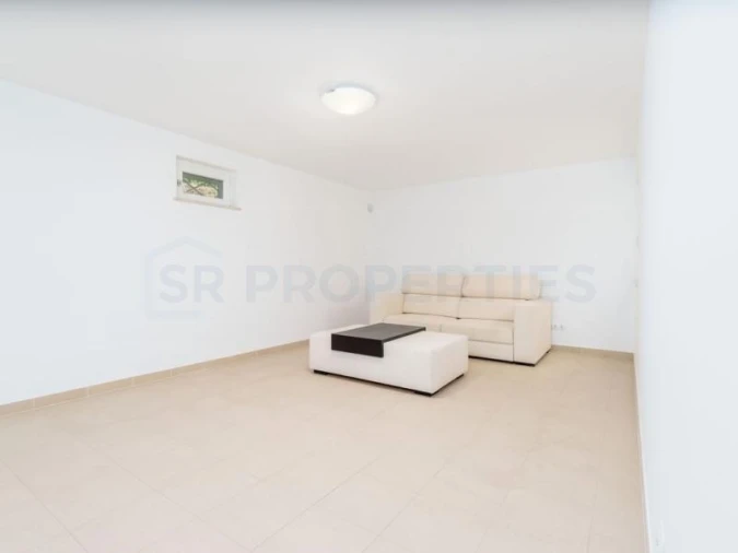 Moradia T4 para Venda em Quarteira Foto 23