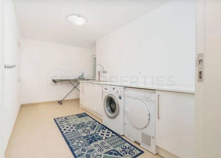 Moradia T4 para Venda em Quarteira Foto 22