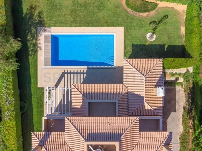 Moradia T4 para Venda em Quarteira Foto 25