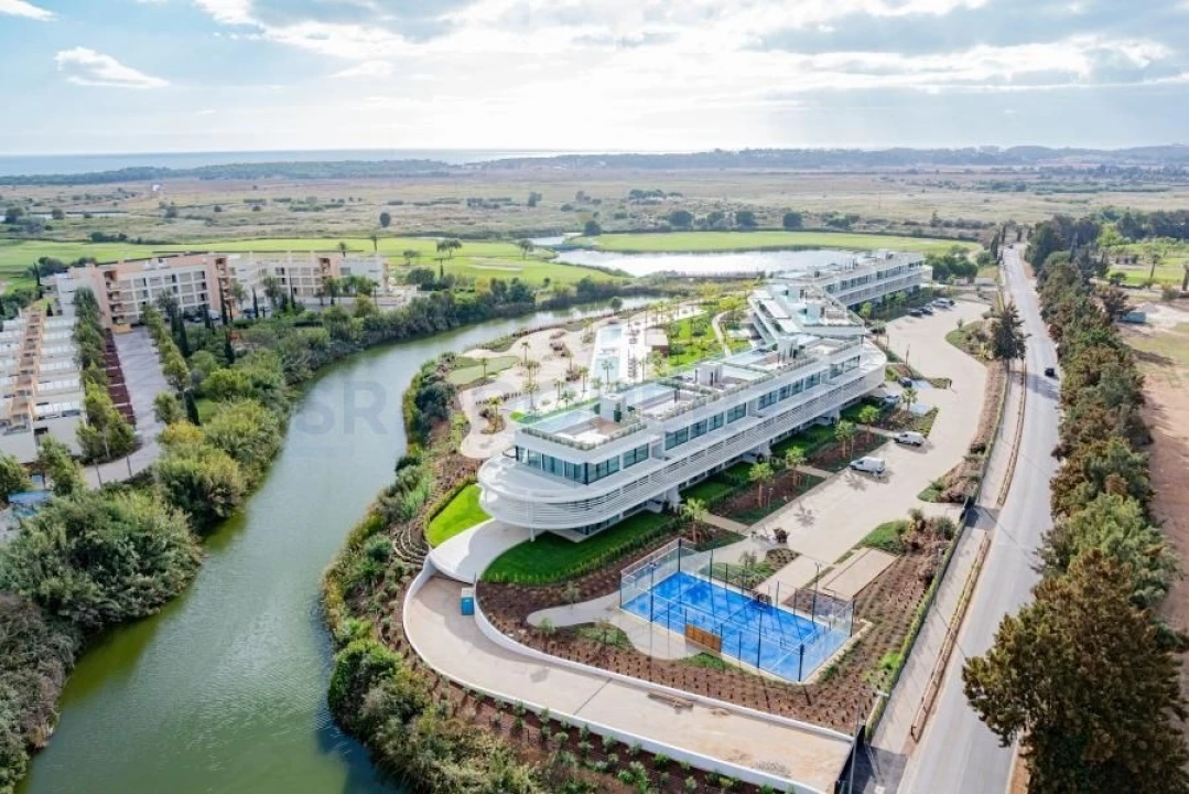 Apartamento T2 para Venda em Quarteira Foto 38