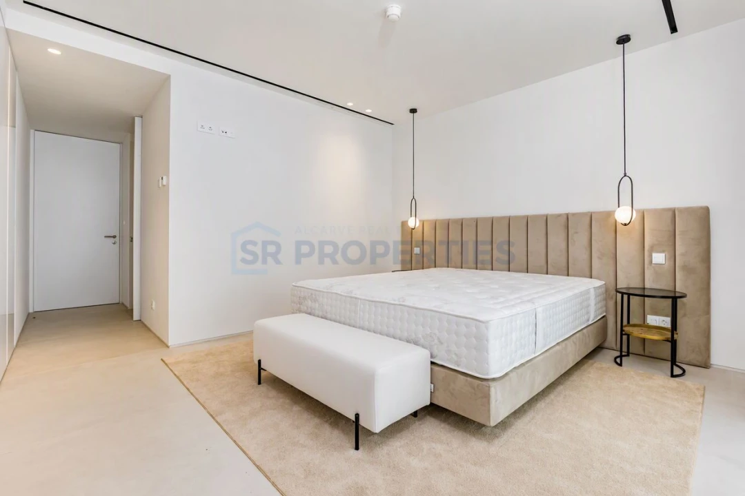 Apartamento T2 para Venda em Quarteira Foto 16