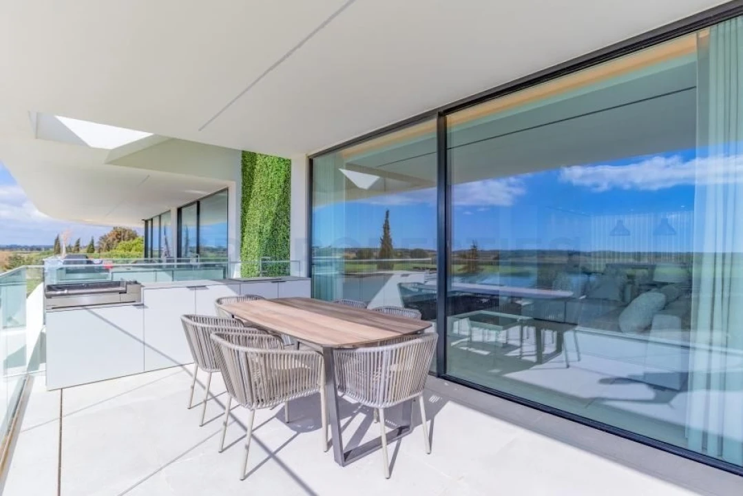 Apartamento T2 para Venda em Quarteira Foto 5