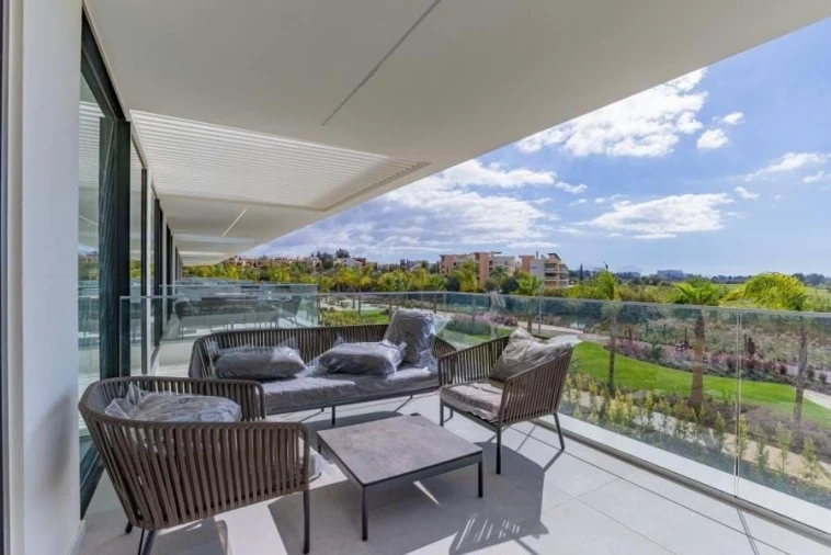 Apartamento T2 para Venda em Quarteira Foto 32