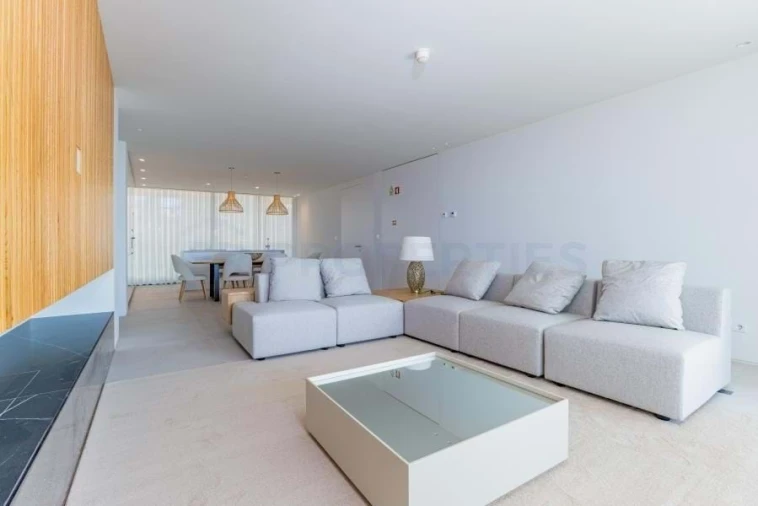 Apartamento T2 para Venda em Quarteira Foto 2