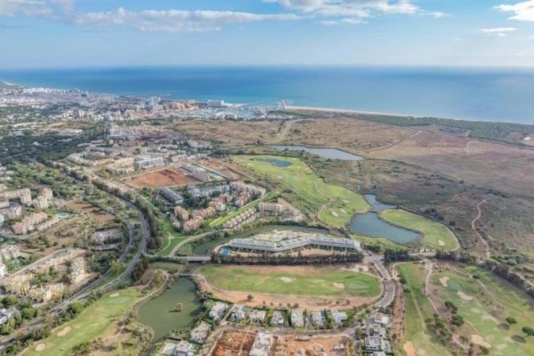 Apartamento T2 para Venda em Quarteira Foto 44