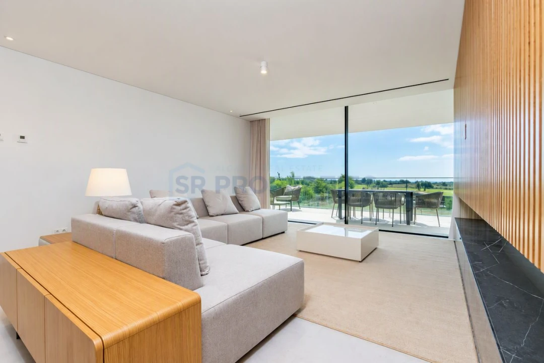 Apartamento T2 para Venda em Quarteira Foto 40