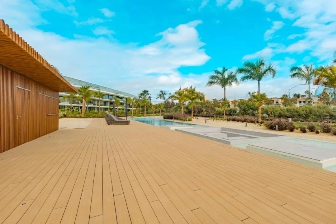 Apartamento T2 para Venda em Quarteira Foto 7