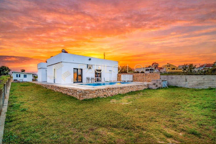 Moradia T3 para Venda em Manique do Intendente, Vila Nova de São Pedro e Maçussa