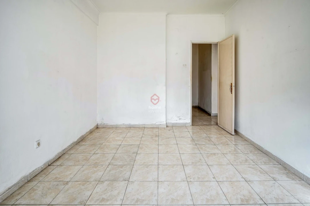 Apartamento T2 para Venda em Carnaxide e Queijas Foto 5