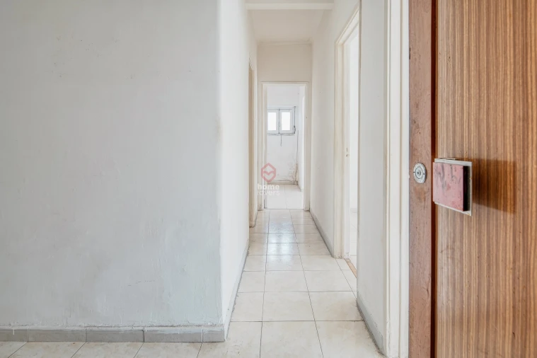 Apartamento T2 para Venda em Carnaxide e Queijas Foto 2