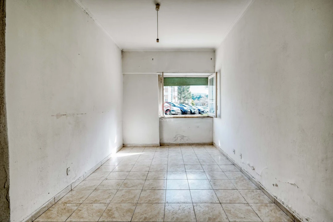 Apartamento T2 para Venda em Carnaxide e Queijas Foto 18