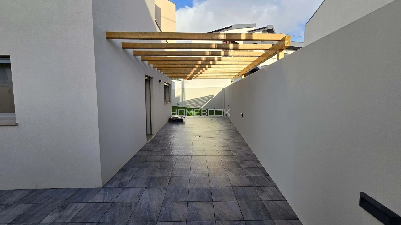 Moradia T3 para Venda em São Domingos de Rana Foto 7