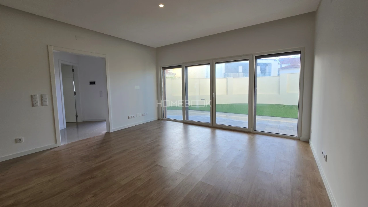 Moradia T3 para Venda em São Domingos de Rana Foto 25