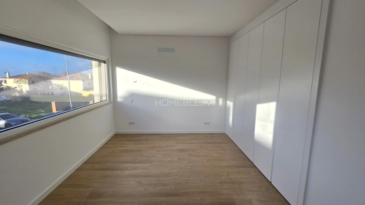 Moradia T3 para Venda em São Domingos de Rana Foto 15