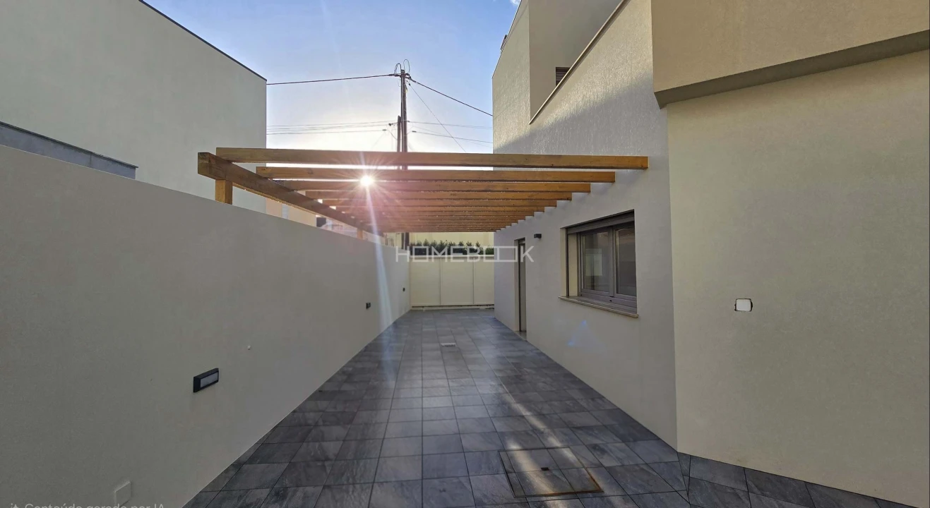 Moradia T3 para Venda em São Domingos de Rana Foto 5