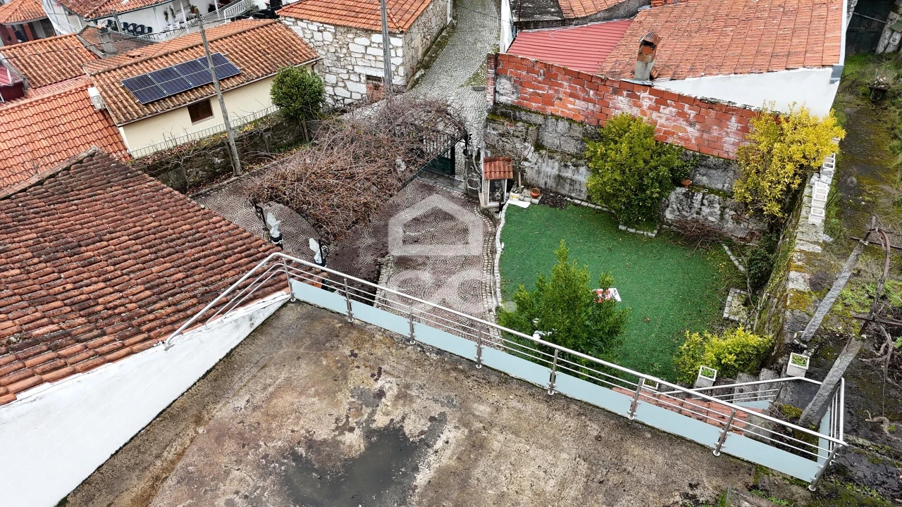 Moradia T4 para Venda em Loivos e Póvoa de Agrações Foto 43