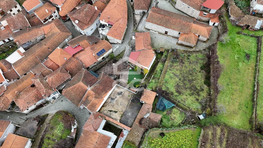 Moradia T4 para Venda em Loivos e Póvoa de Agrações Foto 33