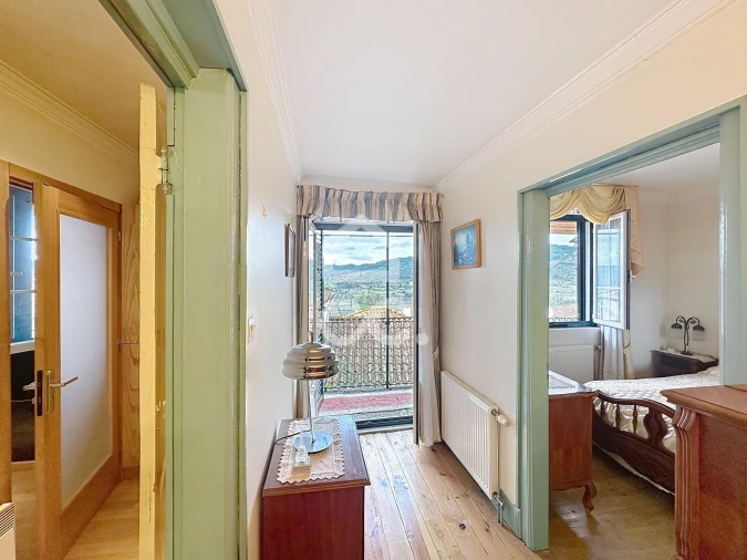 Moradia T4 para Venda em Loivos e Póvoa de Agrações Foto 19