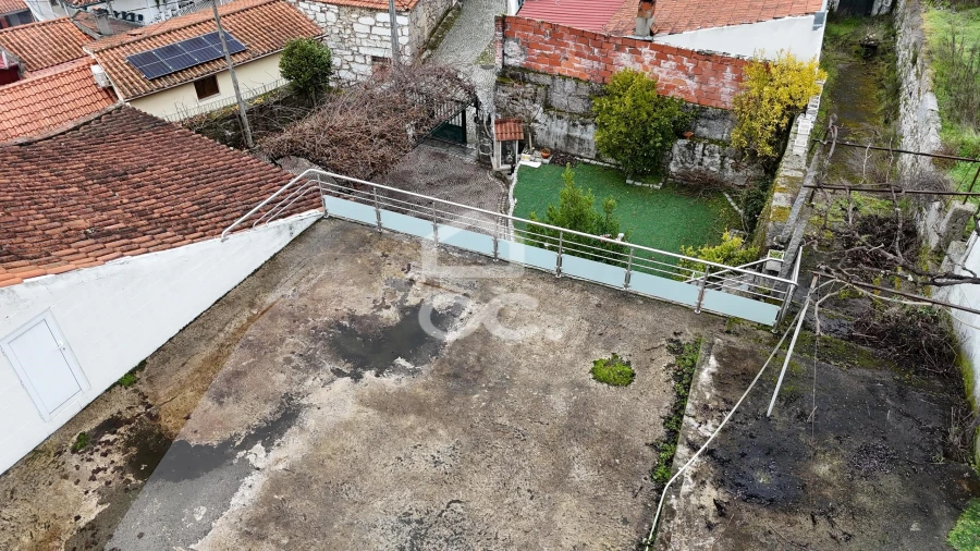 Moradia T4 para Venda em Loivos e Póvoa de Agrações Foto 44