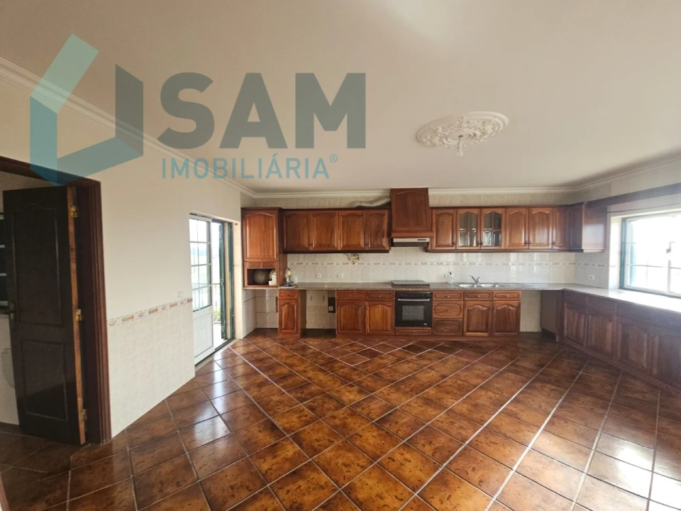 Moradia T3 para Venda em Lourinhã e Atalaia Foto 9