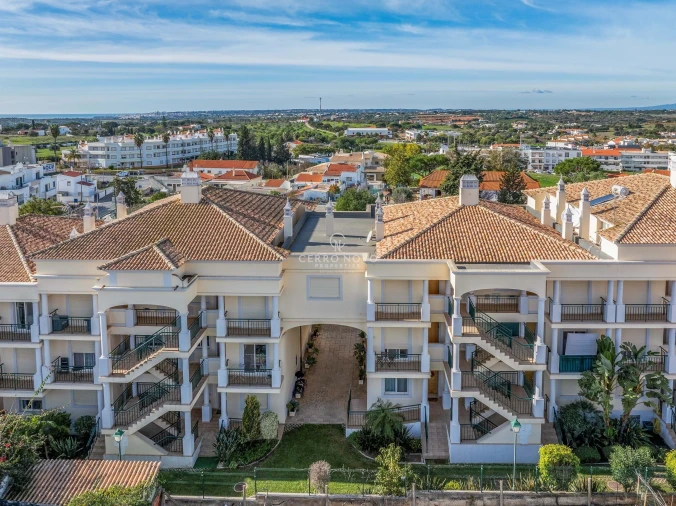 Apartamento T3 para Venda em Guia Foto 32