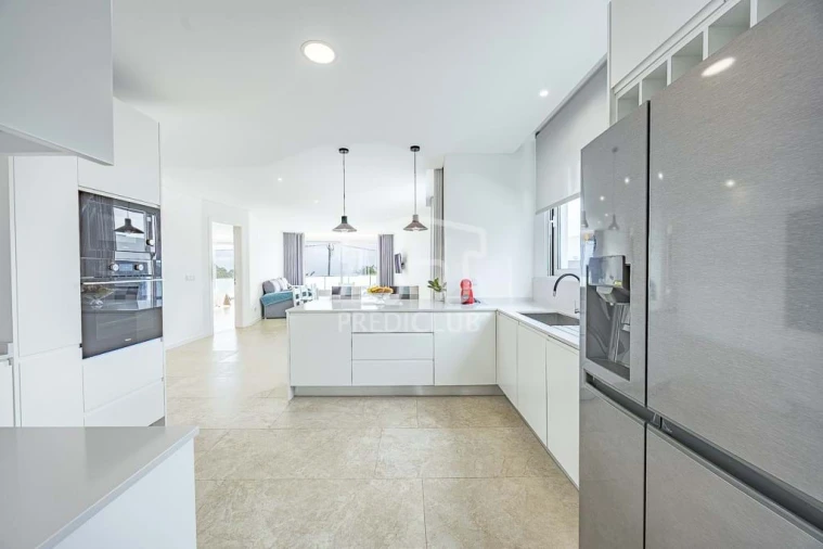 Moradia T3 para Venda em Arco da Calheta Foto 2