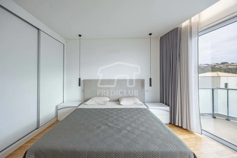 Moradia T3 para Venda em Arco da Calheta Foto 15