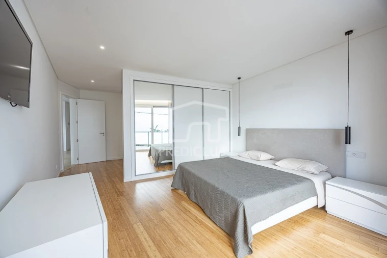 Moradia T3 para Venda em Arco da Calheta Foto 24