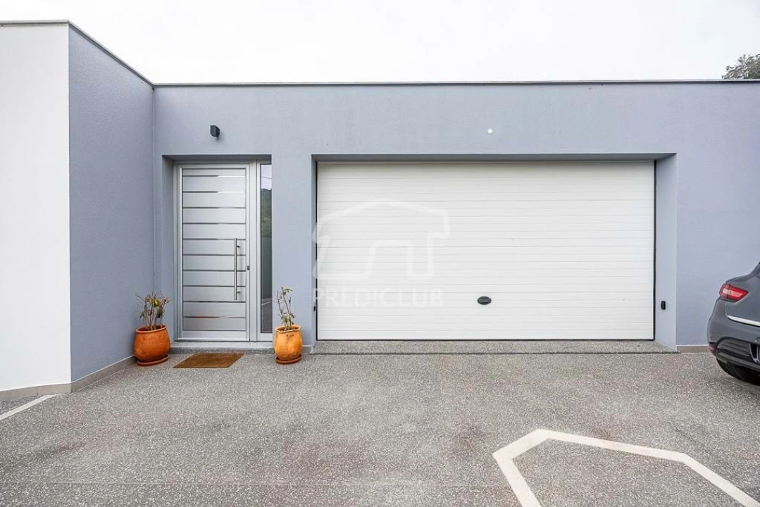 Moradia T3 para Venda em Arco da Calheta Foto 31