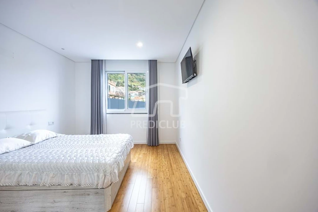 Moradia T3 para Venda em Arco da Calheta Foto 20