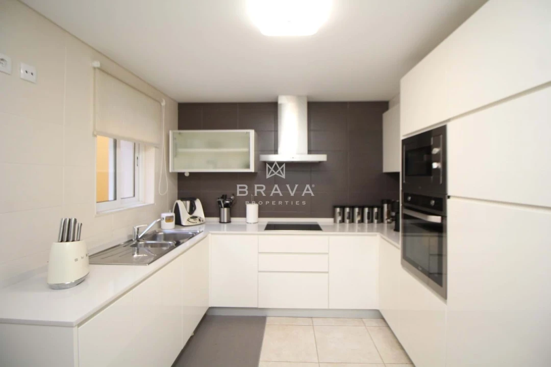 Moradia T3 para Venda em Quarteira Foto 15