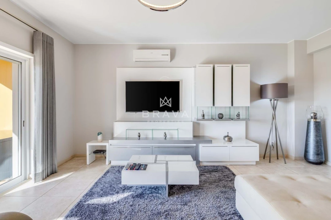 Moradia T3 para Venda em Quarteira Foto 5