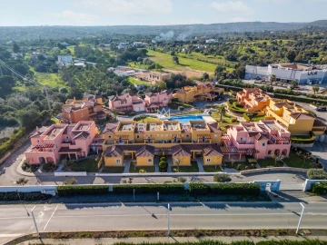 Moradia T3 para Venda em Quarteira