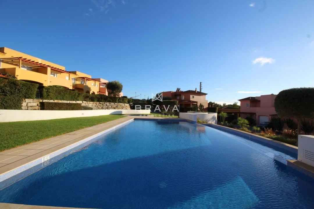 Moradia T3 para Venda em Quarteira Foto 13