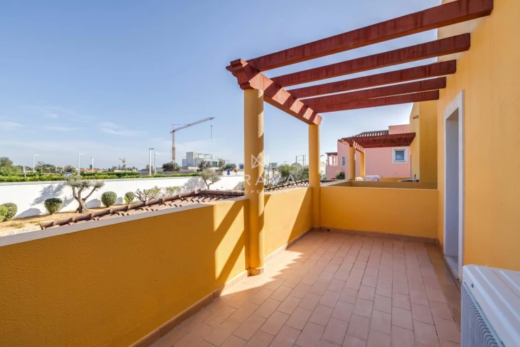 Moradia T3 para Venda em Quarteira Foto 36