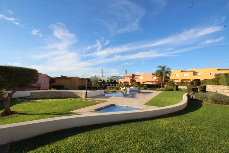 Moradia T3 para Venda em Quarteira Foto 50